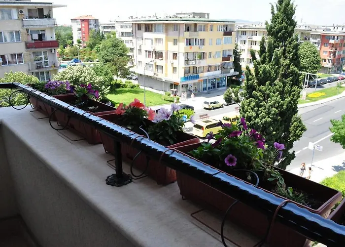 St. George Νεσέμπαρ