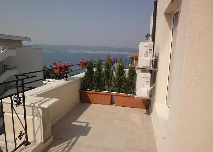 St. George Νεσέμπαρ