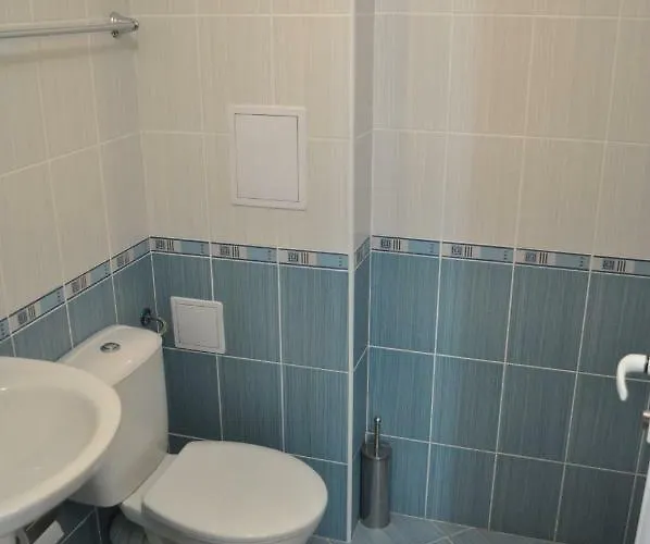 St. George Νεσέμπαρ